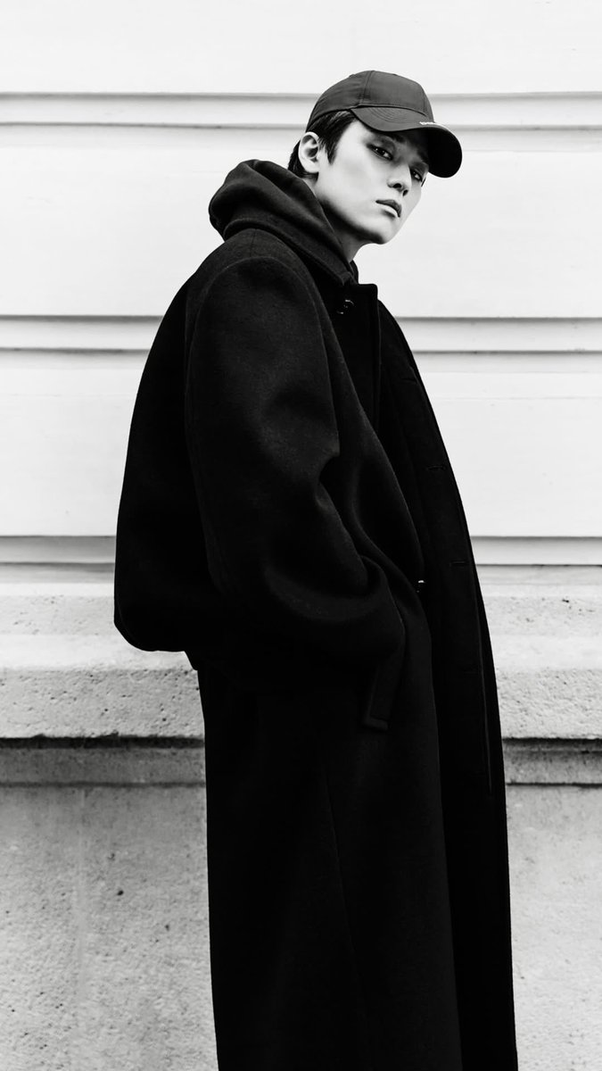 onthecloudljy's tweet image. แบรนด์ที่ทรีตจูยอนดีมากเสมอมาคือ balenciaga จริงๆรอบนี้จูยอนได้ถ่ายลุค Fall 26 ซึ่งได้คอลนี้ได้ปล่อยตรงกับวันเกิดจูยอนพอดีเลย นายแบบสุดหล่อของพวกเราทำให้ภูมิใจเสมอ🥹🤍 
#JUYEONxBalenciaga