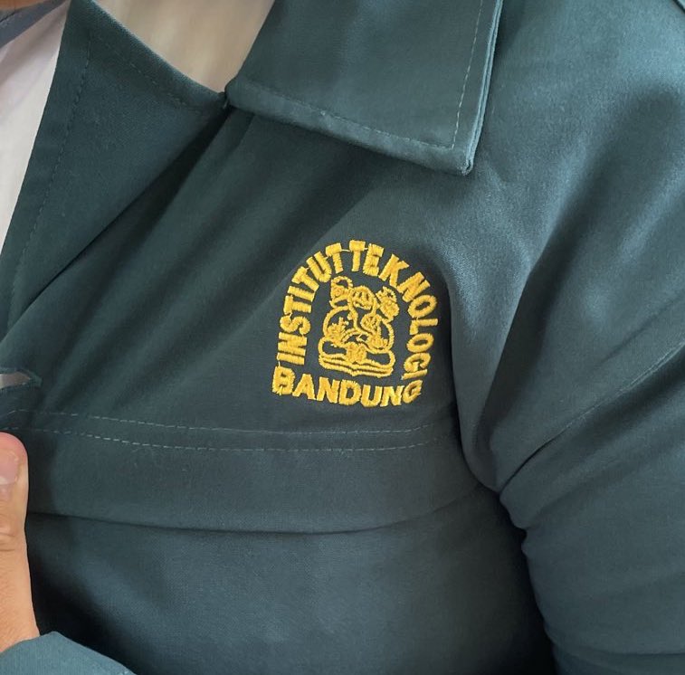 komfiunlabeled's tweet image. big 3 💛🤎💚