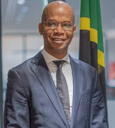 Dr. Sisimizi tweet media
