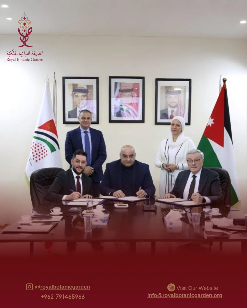 بحضور سمو الأميرة بسمة بنت علي، وقّع الصندوق الهاشمي لتنمية البادية الأردنية والحديقة النباتية الملكية وشركة عين من السماء، مذكرة تفاهم لتنفيذ مشروع “تتبع الزراعة المتجددة في الأردن لتحقيق العدالة المناخية”، ووقّعها كل من أحمد العويدات، محمد شهبز، وأحمد الطباخي