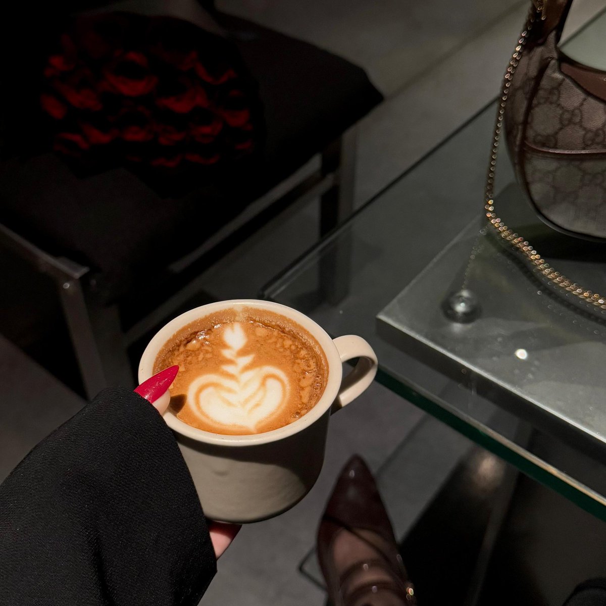 𐙚𝙰 tweet media