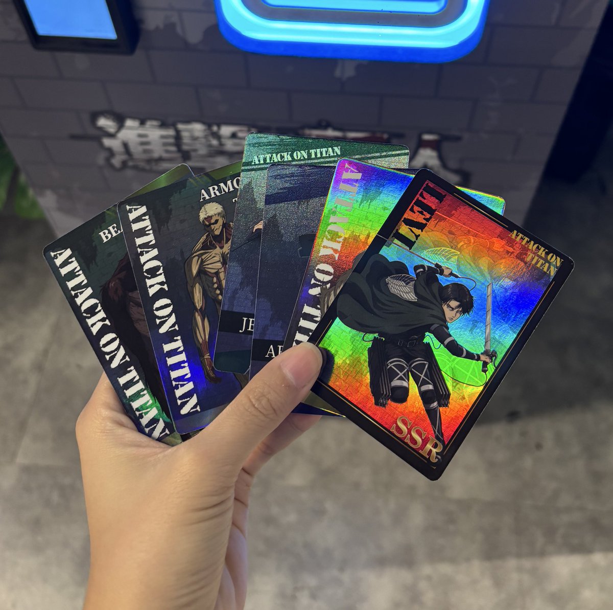 จบวันดวงดีไปด้วยด้อมไททัน Levi SSR 🙉