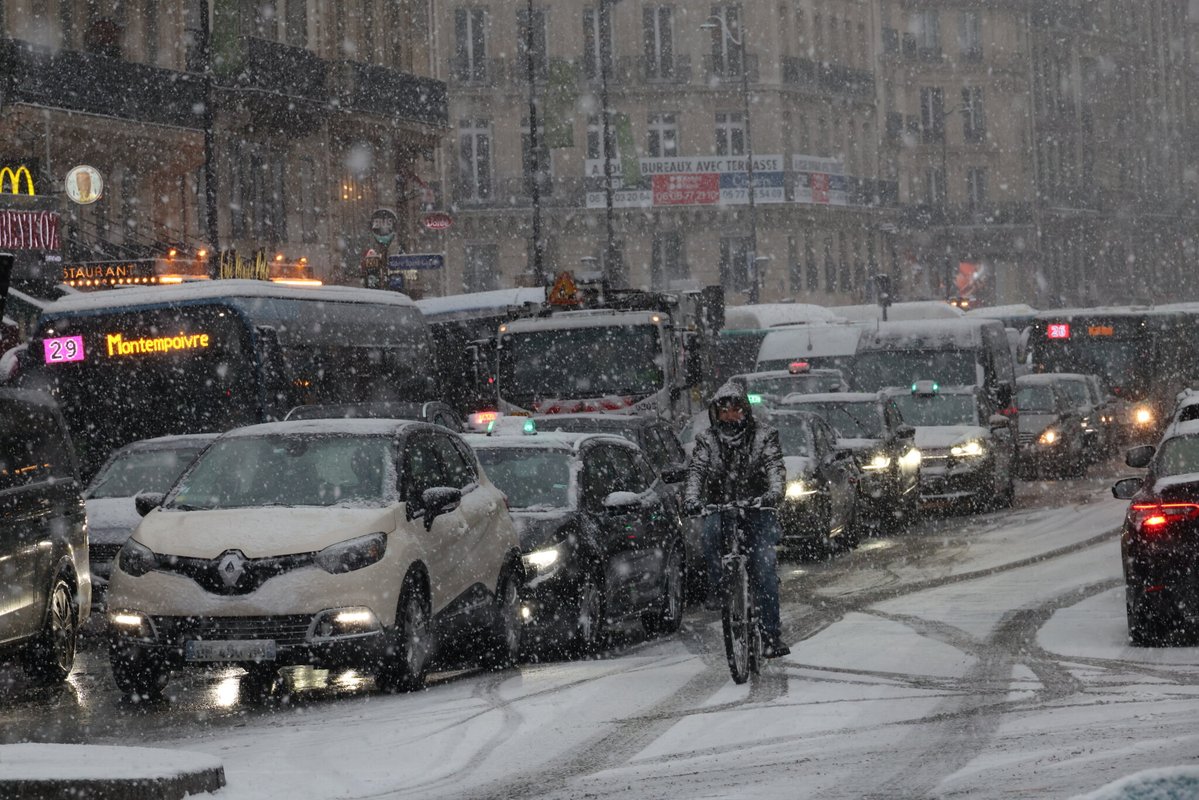 Municipales : une majorité de Français souhaitent la poursuite des mesures de transition écologique dans leur commune, selon un sondage
➡️ l.leparisien.fr/DQix
