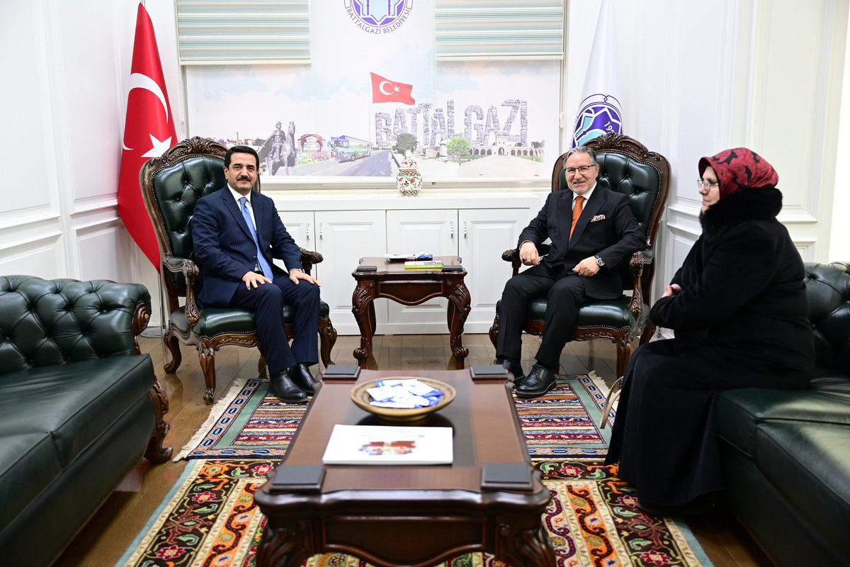 Miraç Kandili dolayısıyla gerçekleştireceğimiz program kapsamında, bu akşam saat 19:30’da Belediye Konferans Salonumuzda hemşehrilerimizle buluşacak olan Prof. Dr. Mustafa Karataş hocamızı Battalgazi’mizde ağırlıyoruz. 

Kıymetli hocamıza Malatya’mıza hoşgeldiniz diyor, tüm