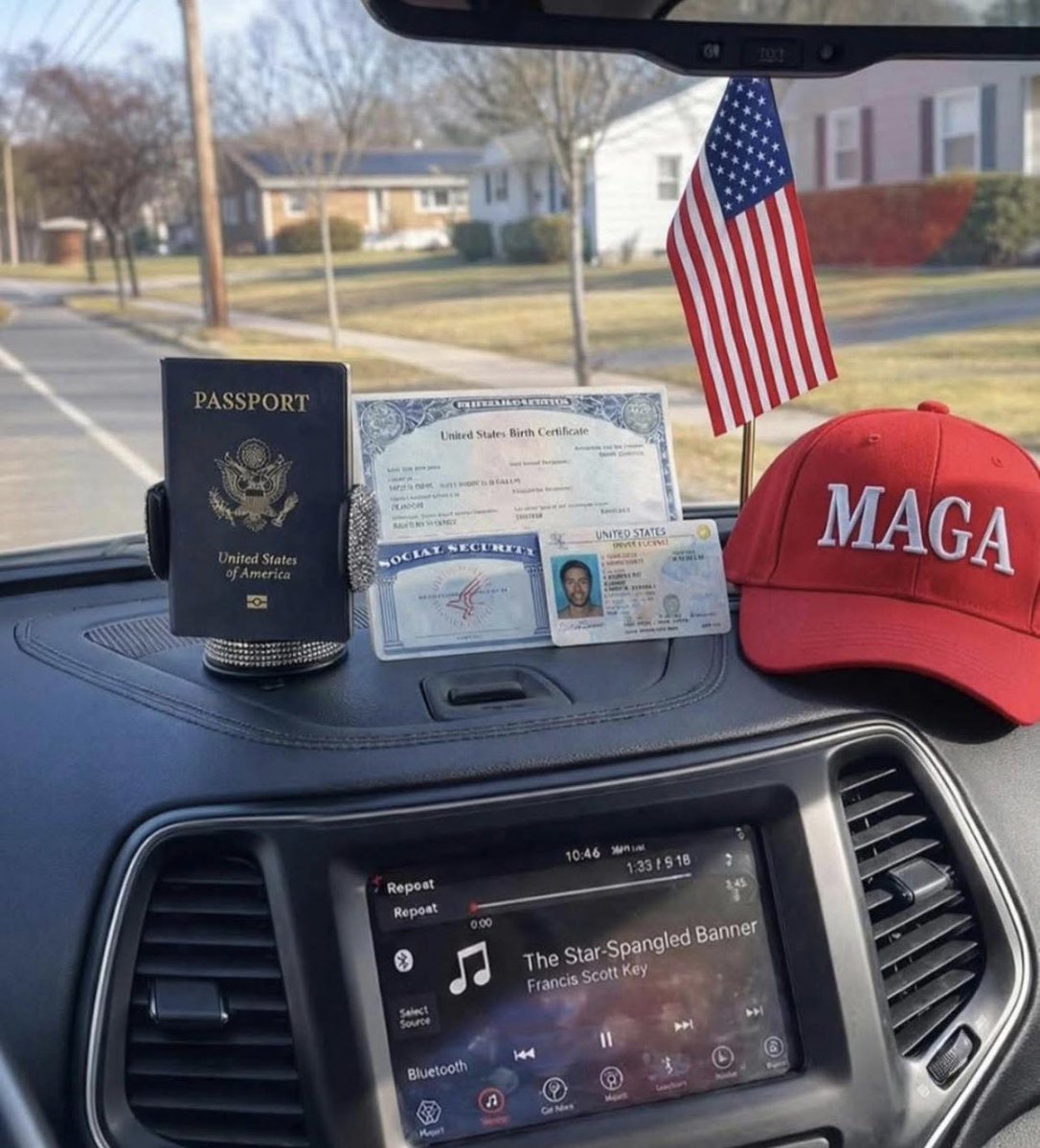 Ze1ooooo's tweet image. This is how I drive to work everyday