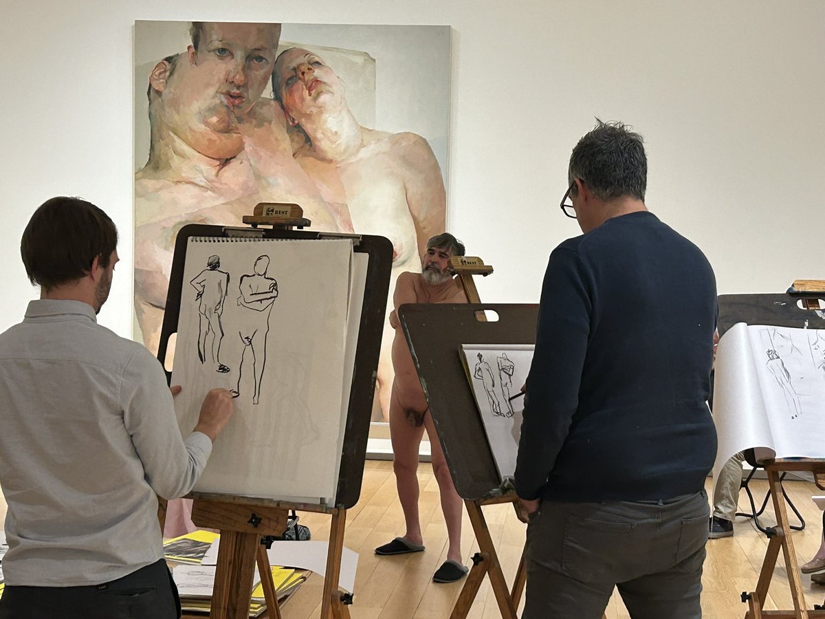 Naked Dan tweet media