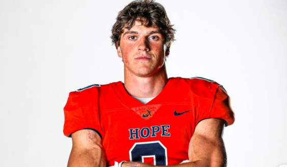 Wisconsin has offered Hope College EDGE transfer Liam Danitz on his visit with the Badgers.

After Wisconsin, he now has a visit scheduled with Ole Miss per <a href="/dgregory1/">NFLagent DG</a> of <a href="/bullrush_sports/">Bullrush Sports</a>.

247sports.com/Player/Liam-Da…