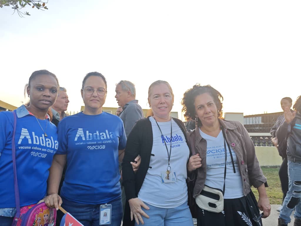 Nos unimos con pesar y firmeza para honrar a nuestros 32 hijos caídos en tierra hermana 🇻🇪, defendiendo la solidaridad que definen a nuestra Patria 🇨🇺. Su legado nos convoca a fortalecer la #unidad y seguir luchando por la #justicia que ellos defendieron. 
¡Abajo el imperialismo!