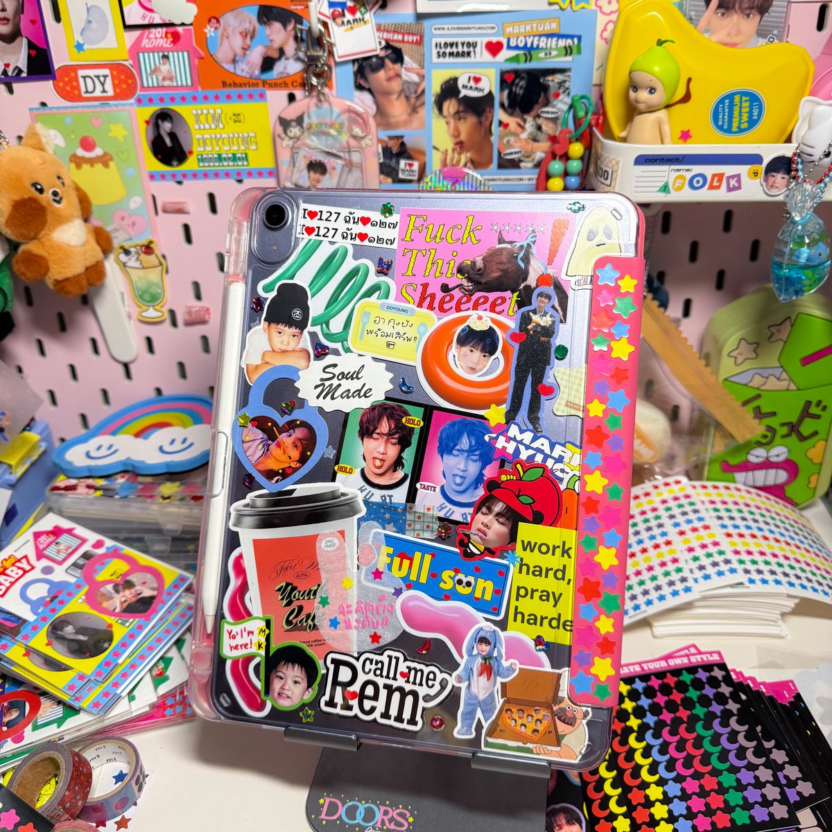 สีเคส+สติกเกอร์=ฟินมากก🤘🏻🫟👚⭐️🚦🐬
