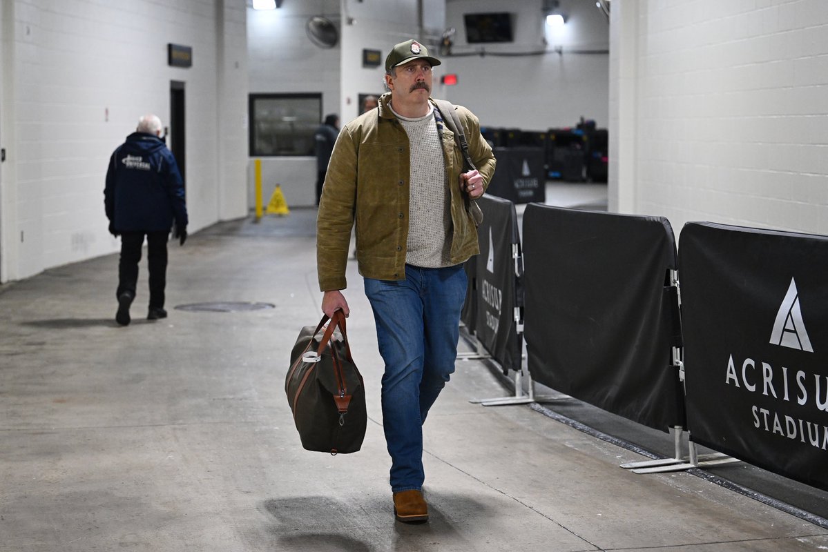 RapSheet's tweet image. #Steelers OC Arthur Smith has been requested by the #Lions for their OC position, source said. Smith is still in the mix for multiple HC job and has significant coordinator interest.