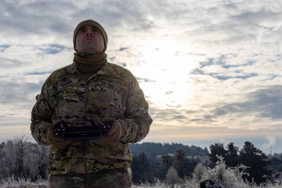 Training the trainers who prepare the force for combat, anywhere in the world.

JMRC OC/Ts recertified at Hohenfels, sharpening skills to coach and assess units for missions worldwide.

#SwordOfFreedom | #ThisIsUSAREURAF 

📸: Pfc. Danil Pak https://t.co/eIIrglF9Qh