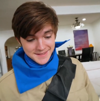 video.twimg.ca/amplify_video/…
cdn.videy.co/6IvCv5nI1.mp4