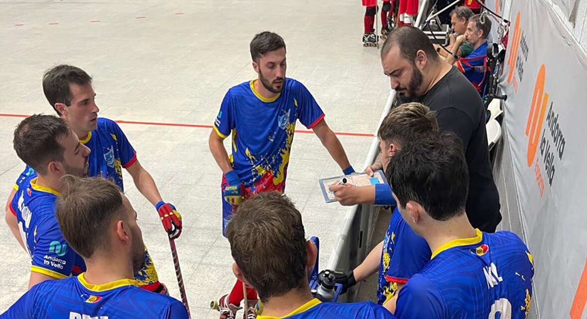 🎙️ Dijous a l'#AquíEsports amb <a href="/CarlesRosell_/">Carles Rosell</a>

⚽️  L'FC Andorra passa a semis de la #CopaCat
👏🏻  El debut de Yeray Cabanzón

🗞️  L'anàlisi de l'actualitat tricolor amb <a href="/MarcBernad/">Marc Bernad Suelves</a>

🏑  Conversem amb David Arellano, entrenador de l'<a href="/AHoqueiclub/">Andorra_hoqueiclub</a>

🖥️ cadenaser.ad📱app SER
