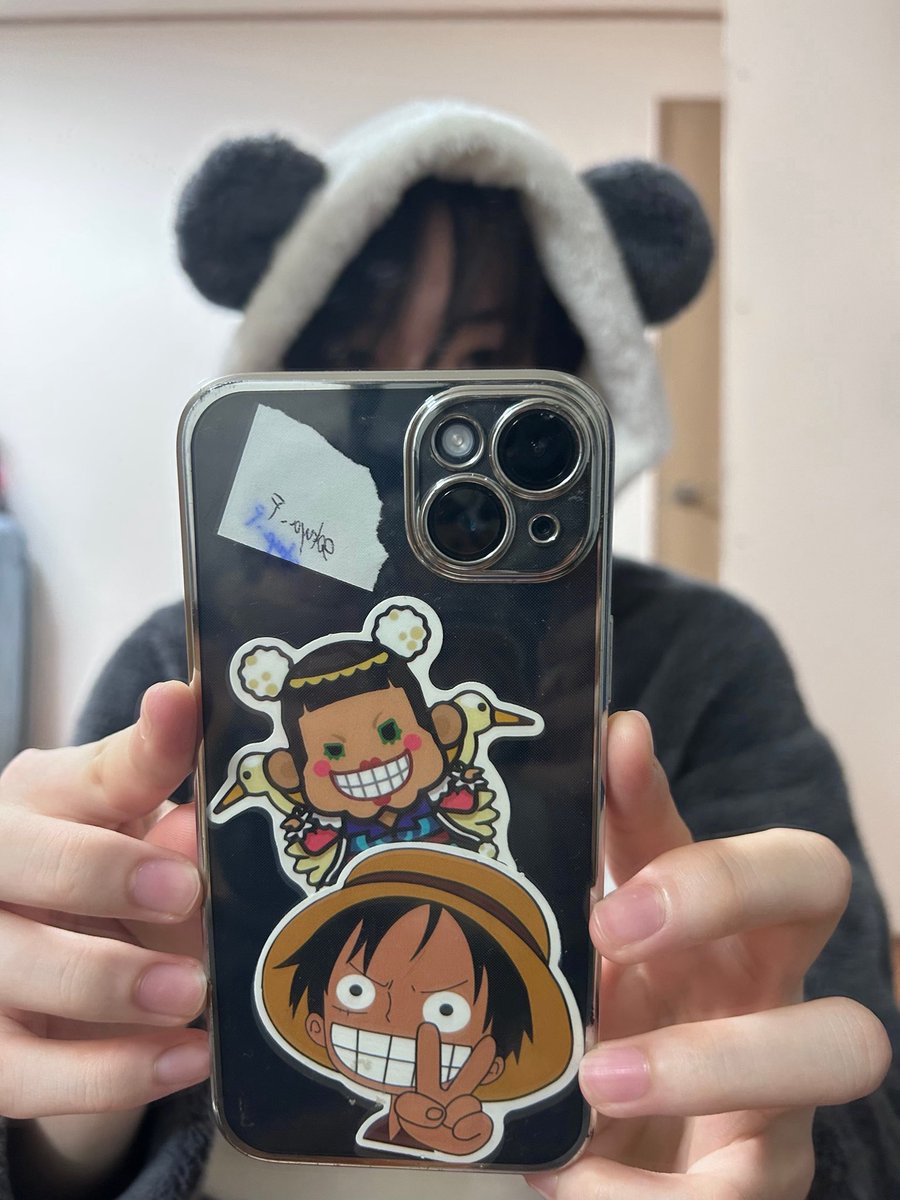 _bbangda's tweet image. 사쿠야 거울 셀카 찍으려고 폰 잡은 손 왤케 귀여워