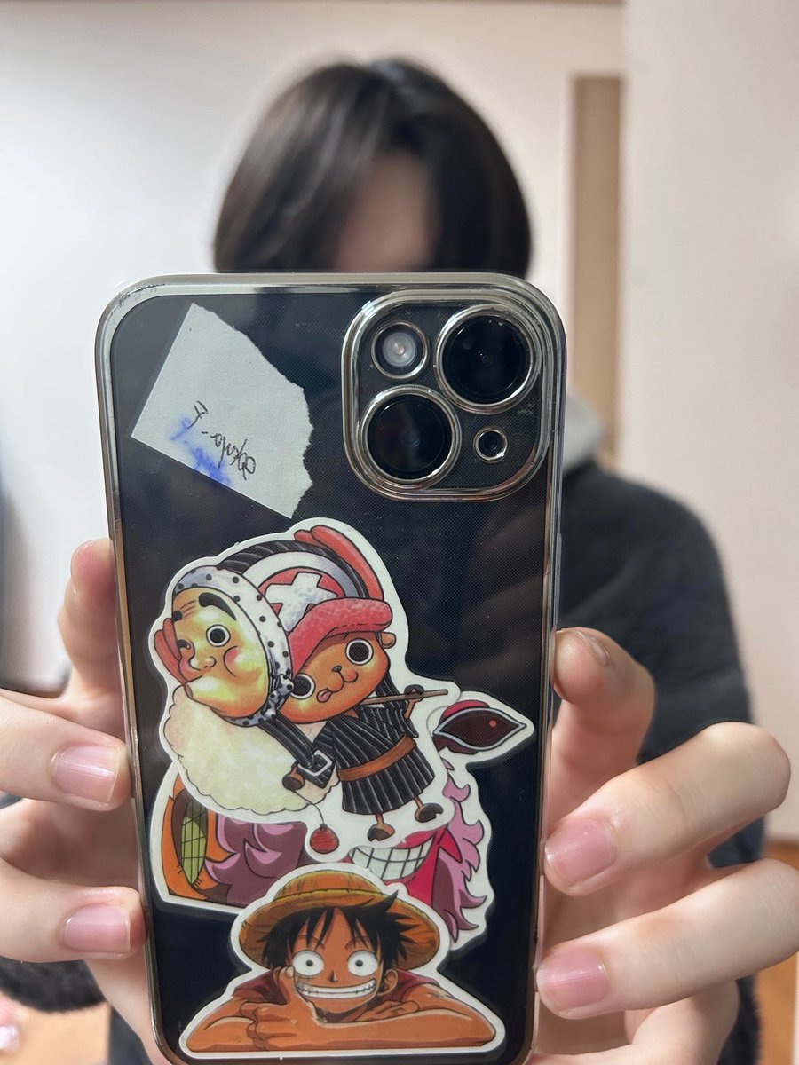 _bbangda's tweet image. 사쿠야 거울 셀카 찍으려고 폰 잡은 손 왤케 귀여워