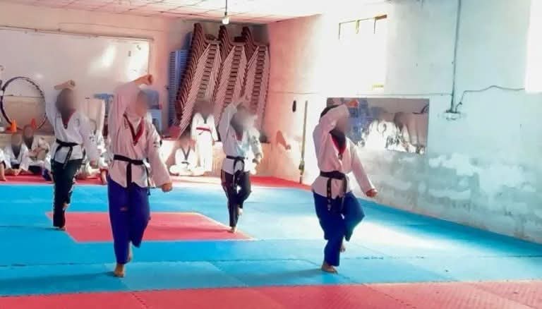 The arrest of Khadija Ahmadzada, a female Taekwondo coach in Jebrail, Herat, is yet another example of the systematic suppression of women in Afghanistan.
She was detained and taken to prison along with her father by the Taliban on Tuesday morning, without any legal warrant.😡