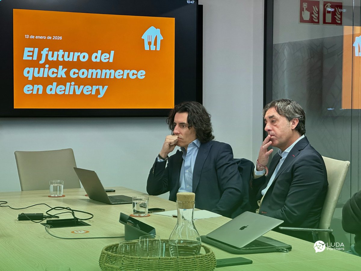 Ayer nuestro fundador Luis Martín Lázaro participó en la mesa redonda de <a href="/JustEat_es/">JUST EAT España</a> sobre #QuickCommerce, destacando el papel clave de la venta de #parafarmacia, acercando productos al consumidor y poniendo en valor el apoyo asistencial de las #farmacias.💚💚