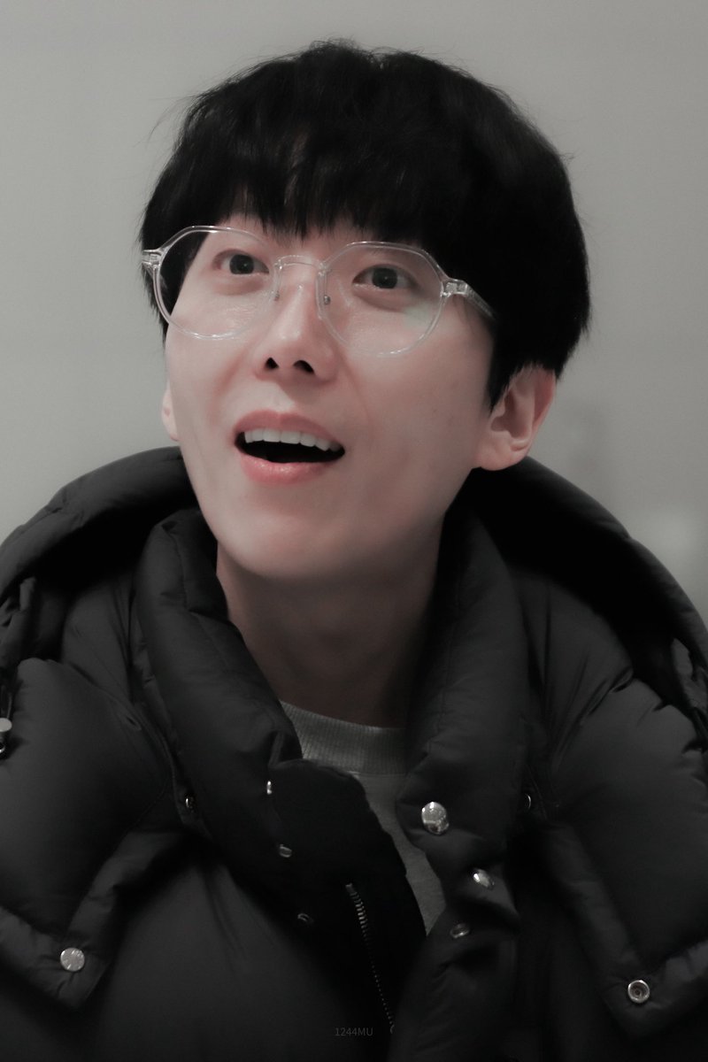 260115N
어쩌면 해피엔딩 퇴근길
#김재범