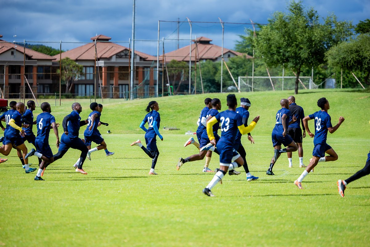 mswenkoboyz's tweet image. Exciting news! Orbit College FC spotted in training. Are we ready for the Mswenkoboyz? More information loading... 🚀⚽ #SoccerTraining #StayTuned