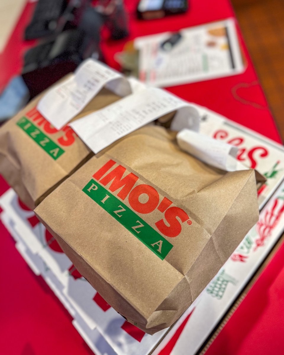 Imo's Pizza tweet media