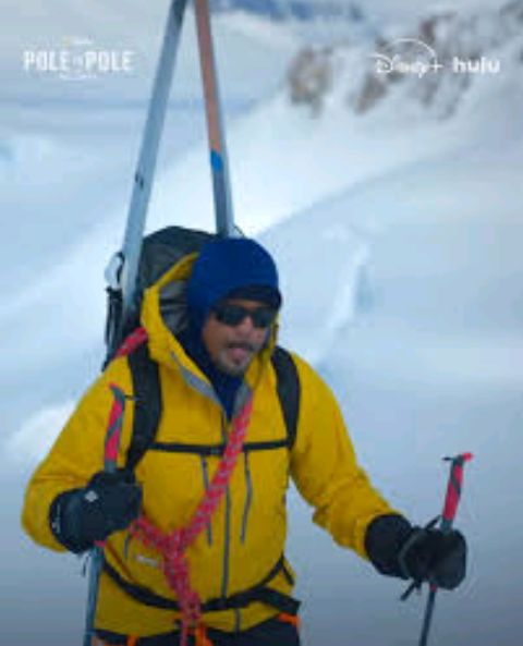 NonkosiMsimang's tweet photo. “The purpose of life is to live it, to taste experience to the utmost, to reach out eagerly &amp; without fear for newer &amp; richer experience.” ~ Unknown

S/O @WillSmith2real for #PoleToPole amazing man

Q: how do find Will Smith in Antarctica?
A: You follow the Fresh Prints, he ses🤣 https://t.co/Eov5KwnkWR