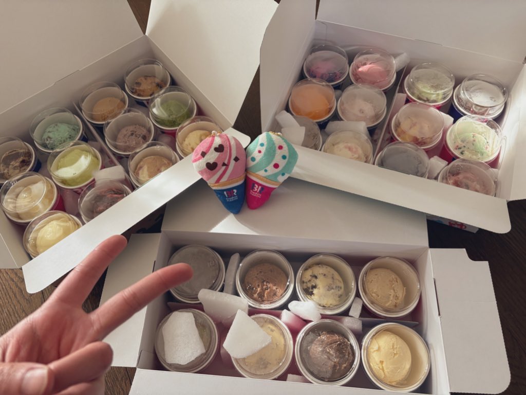 AmyMiochi's tweet photo. というわけで誕生日でした！！
今年はなんか良い感じになる気がするのでよろしくお願いしまーす！！ https://t.co/It67A9RtyA