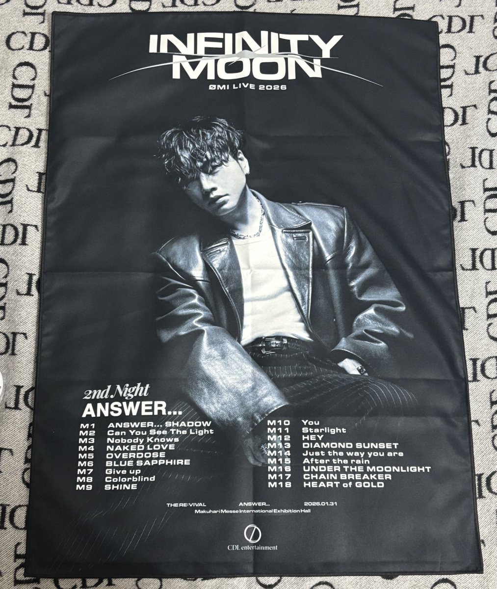 スカーフもファブリックポスターも想像してたよりデカくて登坂広臣さん