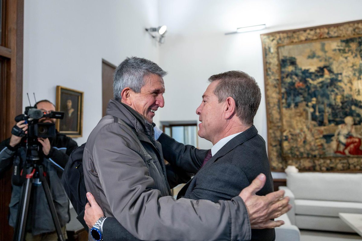 Gracias presidente de Castilla-La Mancha <a href="/garciapage/">Emiliano García-Page</a> por tu recibimiento. Compartimos los mismos objetivos, que no son otros que trabajar y colaborar por el bienestar de los hombres y las mujeres de la región y de España.