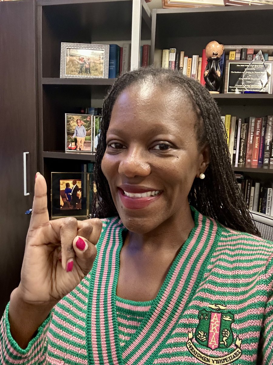 Dr. Crystal Sanders tweet media