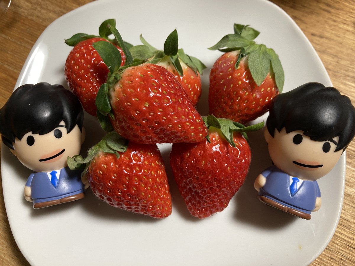 👦🏻いちごの日だぁ🍓 👦🏻いちごさんだぁ🍓 👦🏻で、品種は