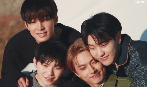 zchtaa's tweet image. —kalau gak ditegur, lo ga akan ngomong kan?