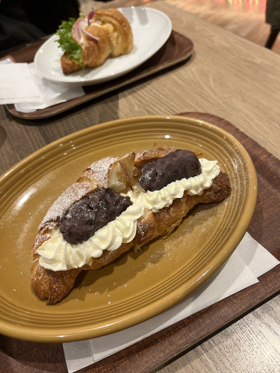 azuki_lit's tweet photo. 名前の通り小豆好きですよく食べますこれは北九州 https://t.co/YV85leTrGK