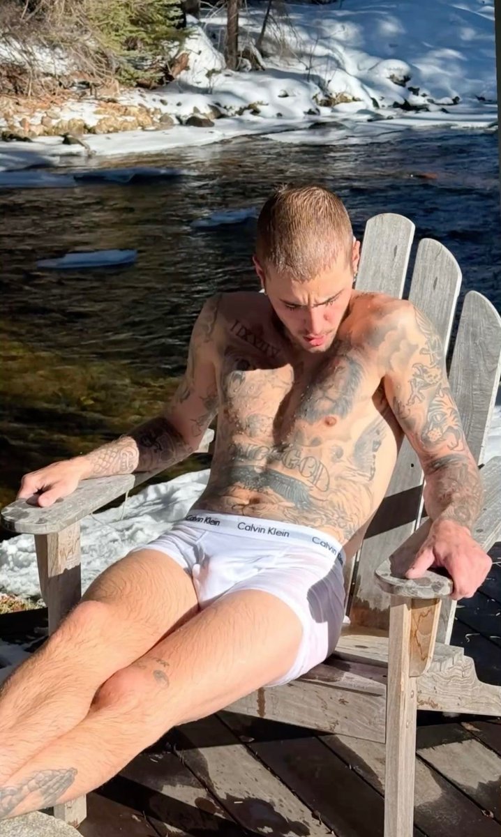 Justin Bieber Dumps tweet media