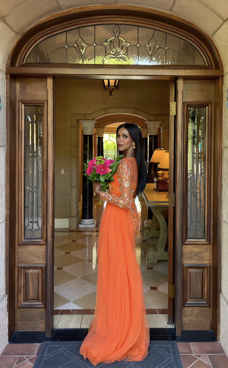 Celebrating my birthday today! 🎂🧡✨🎊💃🏽 I feel so blessed and grateful for another precious year of life. I welcome your kind words, prayers, good energy, well wishes and love as I enter this new chapter of my life. 🥰