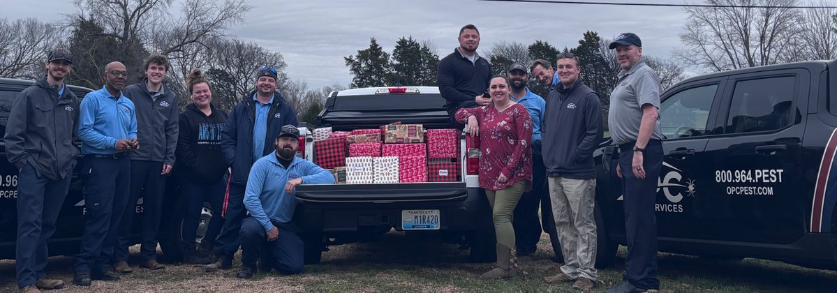 Over the holiday break, our Bowling Green team turned generosity into action with a backpack and blanket drive for the local Salvation Army. Their efforts delivered 40 backpacks and 48 blankets, supporting neighbors right in their own community. bit.ly/3ZhEACo