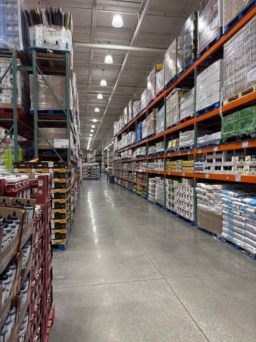 How bad is the snow situation in Toronto? This is a Costco aisle at 9:27am. When have you ever seen a Costco aisle empty?