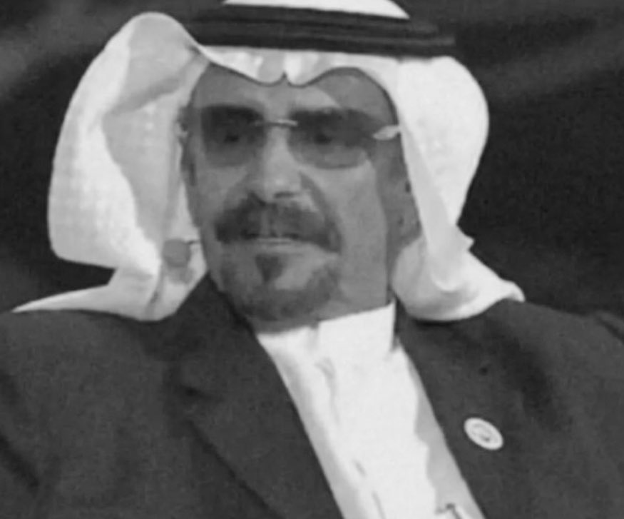 raa_6444's tweet photo. ثنتين مافيهن مساوم وتسعير 
لا فاتن الرجال طاح متساوي

دامه يراودهن وهو في رجاء خير 
ولا غيرهن لا امراض قلبه مداوي

واليا تركهن هف مع شفت البير 
وصارت أموره بين هاوي وعاوي

محبة الوضحا وحب الغنادير 
ترجع بقلبٍ في طرفهن رجاوي

- عبدالله بن عون https://t.co/kKIFidDRtf