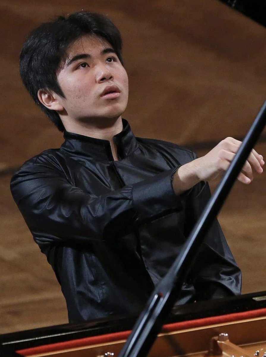 #tbt OTD 10 years ago.. Pianist Tony Yang performing an all Chopin programme at Mazzoleni Hall

<a href="/tonyyikeyang/">Tony Yang</a> is back at @koernerhallrcm next Friday, January 23, 2026 at 7pm with Tony Yike Yang and Friends -
rcmusic.com/events-and-per…

👔 #atelierrosemarieumetsu