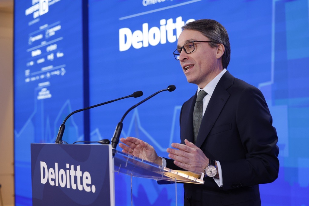 EstComunicacion's tweet photo. @BlackRock @COFIDES @IFM_Investors @BainCapital @prados_aida @ls_amparo @ICEX_ @AnfacAutomovil @acerinox @UNESID @felixsolisgrupo @europapress Almuerzo institucional presidido por @carlos_cuerpo, ministro de Economía, Comercio y Empresa @_minecogob, con presentación de Héctor Flórez, CEO de @Deloitte_es, patrocinador del encuentro.

#SpainInvestorsDay https://t.co/wpw7OZgyy3