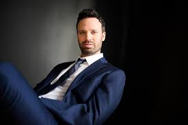 merlinpapin3's tweet photo. On souhaite un Bon Anniversaire à #JakeEpstein qui a 39 ans on peut le voir dans
Danger Next Door
Private Eyes
Designated Survivor
Suits
Umbrella Academy
Hudson Rex
@FredOL69007
❤️si vous aimez https://t.co/0DUX5ftxbN