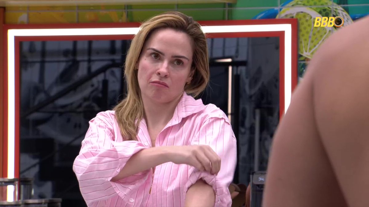 SeriesBrasil's tweet image. Ana Paula: "Brigido, o que você achou do seu Deus ter te eliminado logo depois de mim?"

Brigido: "Foi ótimo. Quando uma porta abre é ele, quando uma porta fecha é ele."

Ana Paula: "Então abre o olho. Às vezes ele tá tentando te mandar um recado e você não catou." #BBB26