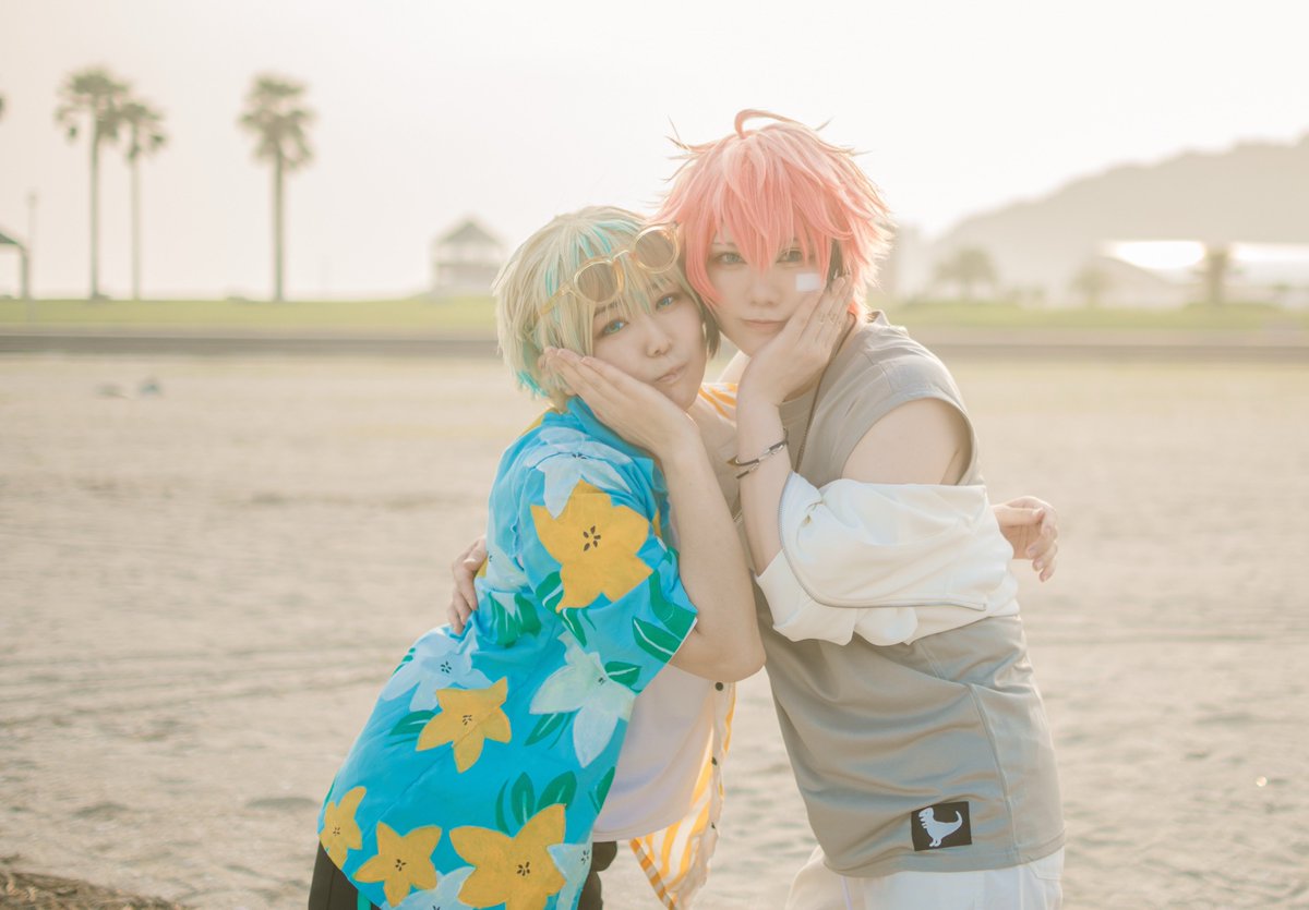 kya_ra16's tweet image. 【⚠️コスプレ/🦸海の家】

*⑅︎꒰ྀིྀི 　　🦖🩷♡🩵🐝　　꒱ྀིྀི⑅︎*　

🦖ひでさん
🐝きゃら
📸りゅうちゃん＆Tsuiさんtnx!