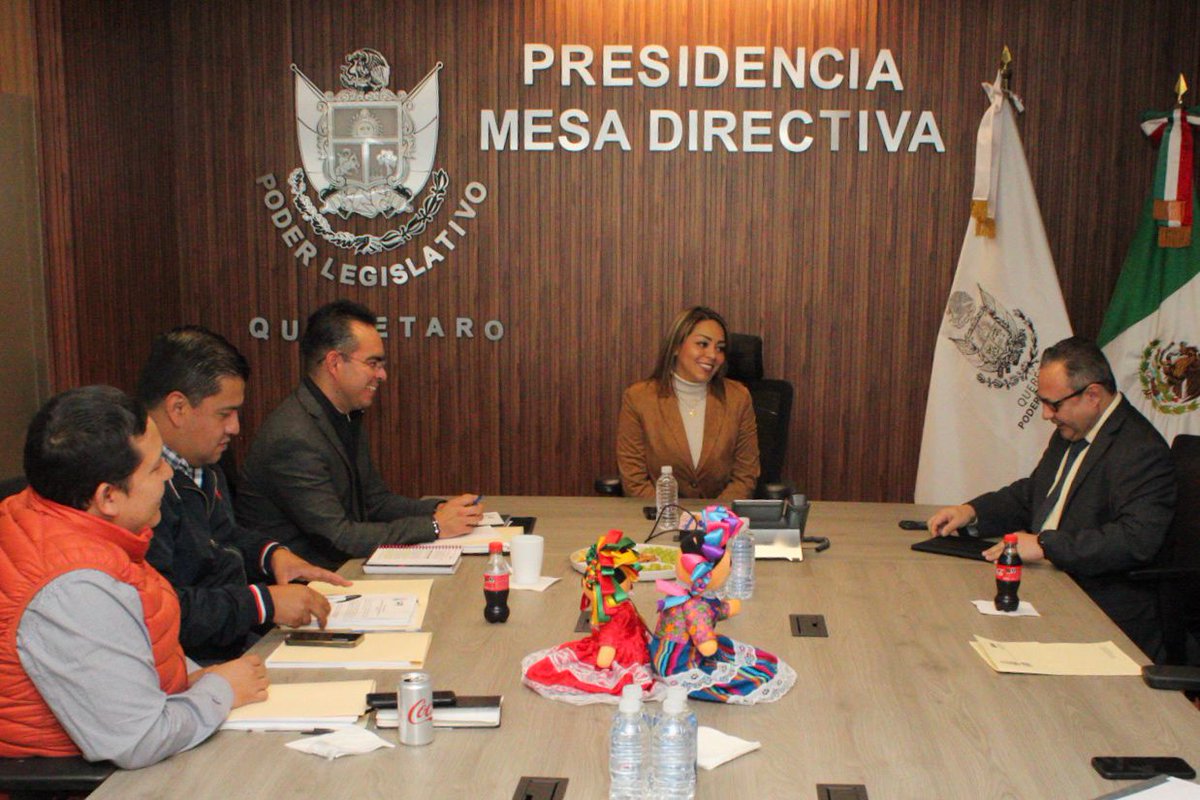 #Entérate Impulsa Braulio Guerra iniciativa para conmemorar el Bicentenario del Poder Judicial

El presidente del Poder Judicial sostuvo una reunión con la presidenta de la Mesa Directiva de la Legislatural local.

👉 adninformativo.mx/impulsa-brauli…