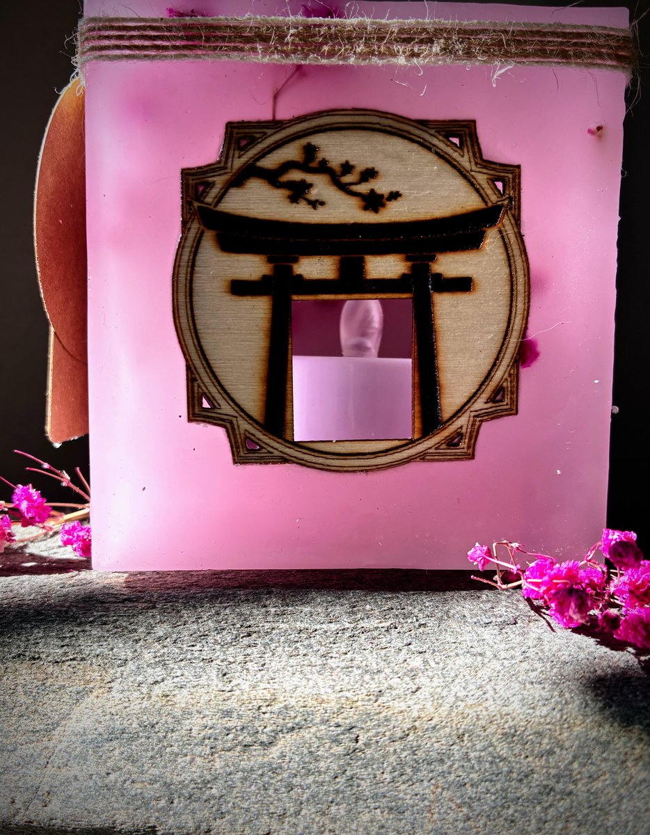 Lilinnight tweet media