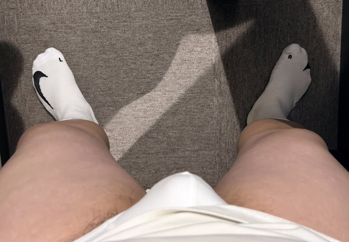 很大很大的二白 tweet media