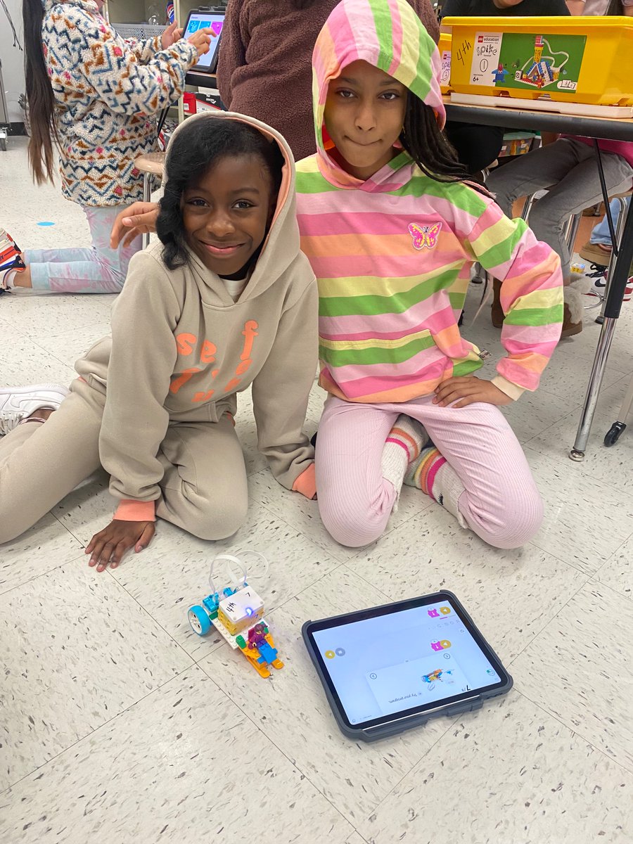 Lisa Stubbs tweet media