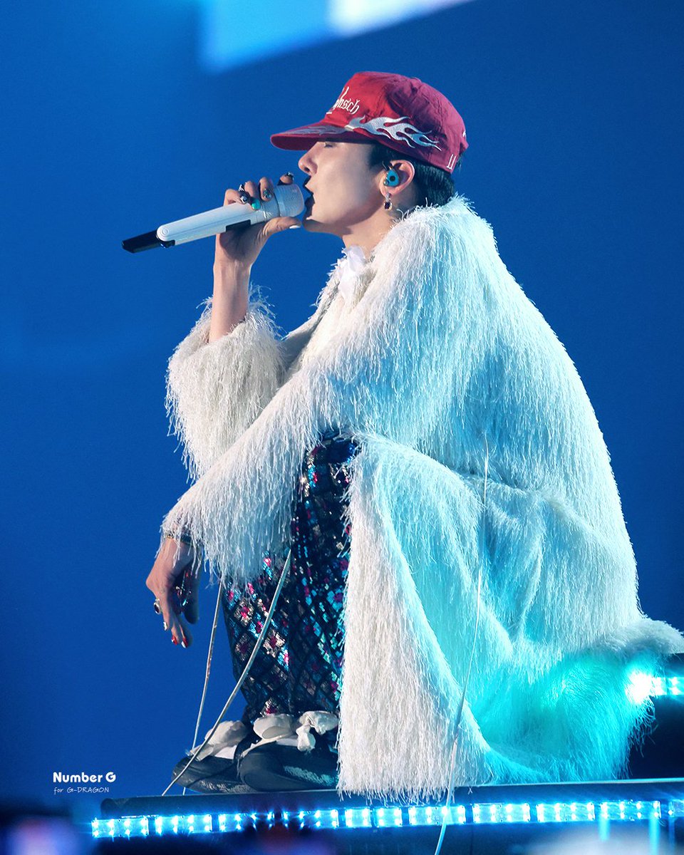 사..랑..헷♥

#GDRAGON #지드래곤 #GD #Übermensch #NumberG

251212 G-DRAGON 2025 WORLD TOUR
Übermensch in SEOUL encore day 1