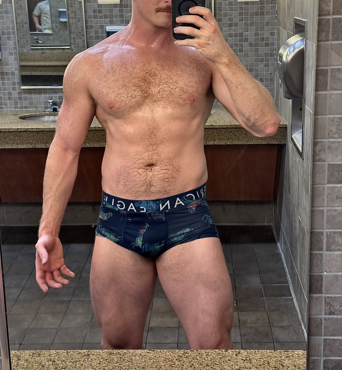 Another great work out in the books! 
Check out my OF for the cardio I put in outside the gym!