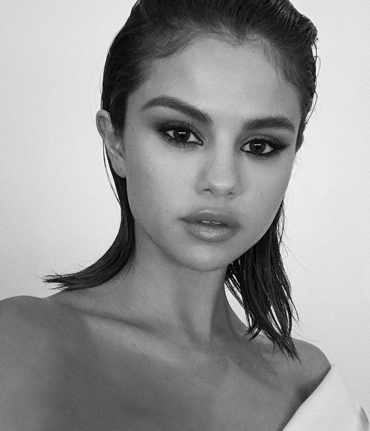 archivesgowmez's tweet image. WE                                  BLINKED