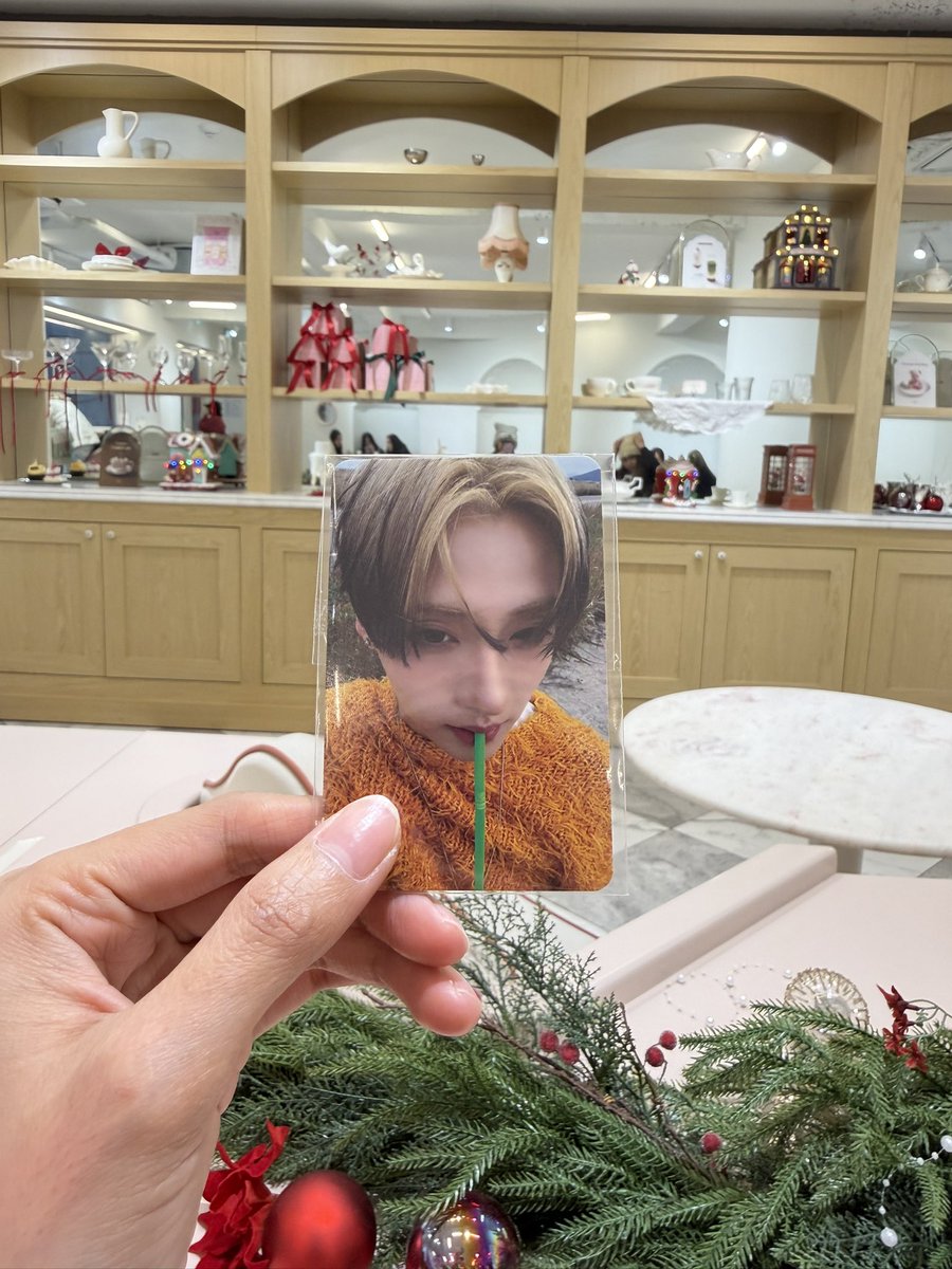 chsciki's tweet image. Adekkkkkkk